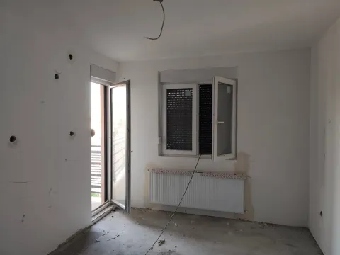 Prodaja, dvosoban stan, 57m², Centar, Loznica - image 5