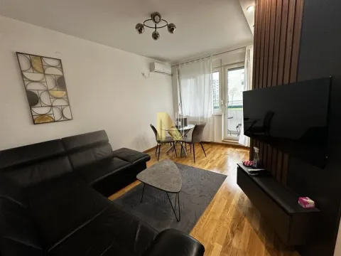 Izdavanje, jednosoban stan, 37m², Jugovićevo, Novi Sad Sve Podlokacije - image 1