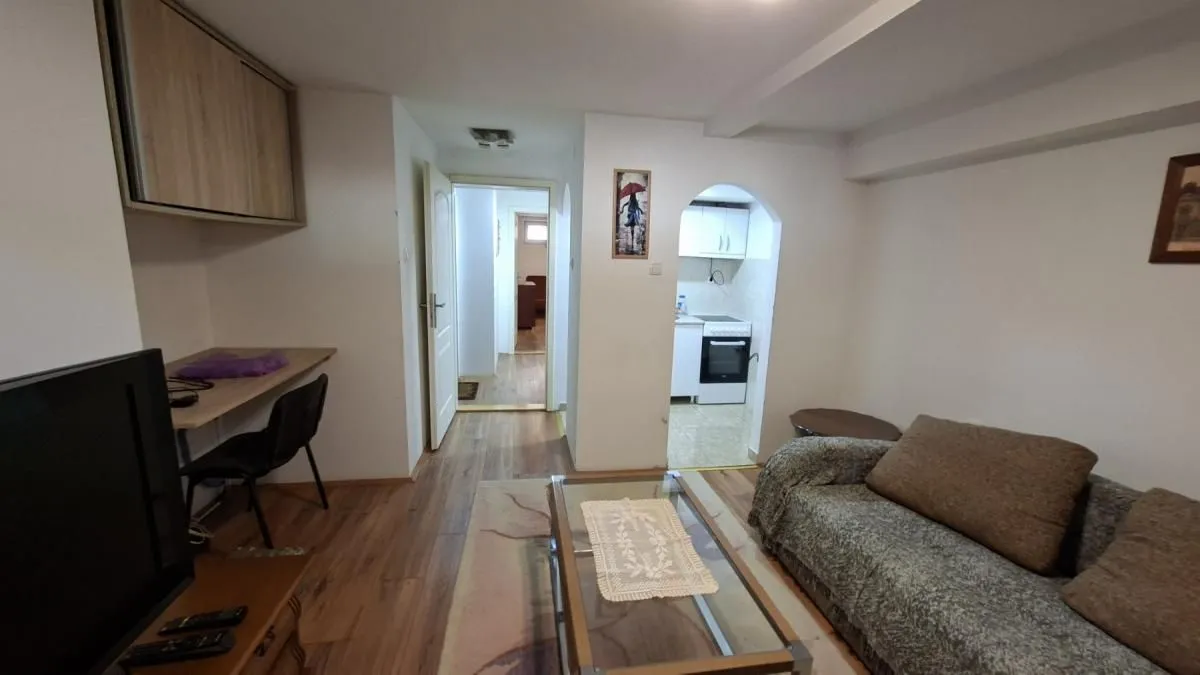 Prodaja, dvosoban stan, 40m², Nova Detelinara, Novi Sad Sve Podlokacije