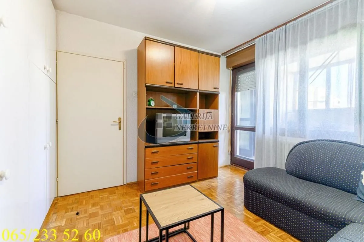 Prodaja, trosoban stan, 92m², Vidikovački venac, Rakovica