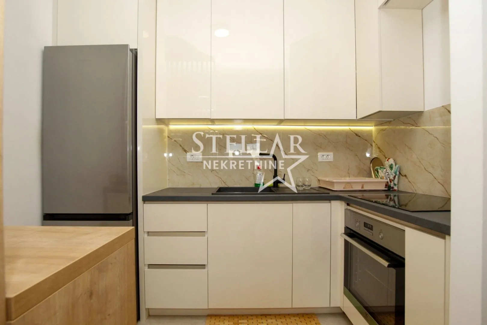 Prodaja, jednosoban stan, 45m², New City, Podgorica