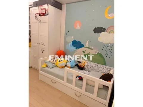 Izdavanje, trosoban stan, 103m², Stari Grad, Beograd - image 12
