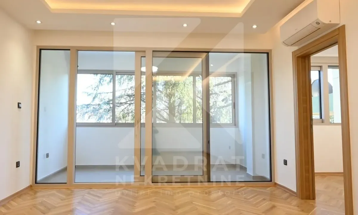 Rent, office space, 106m², Baston, Podgorica