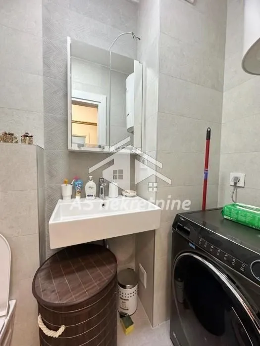 Rent, three bedroom apartment, 89m², Čubura, Beograd