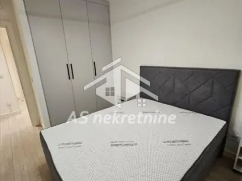 Izdavanje, četvorosoban stan, 111m², Savski Venac, Beograd - image 14