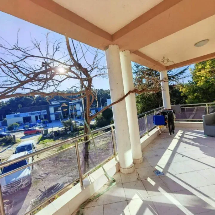 Rent, three bedroom apartment, 130m², Dumidran, Tivat