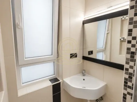 Rent, two bedroom apartment, 45m², Stari Grad, Beograd - image 12