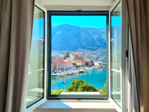 Sale, one bedroom apartment, 42m², Stari Grad Kotor, Kotor - image 18