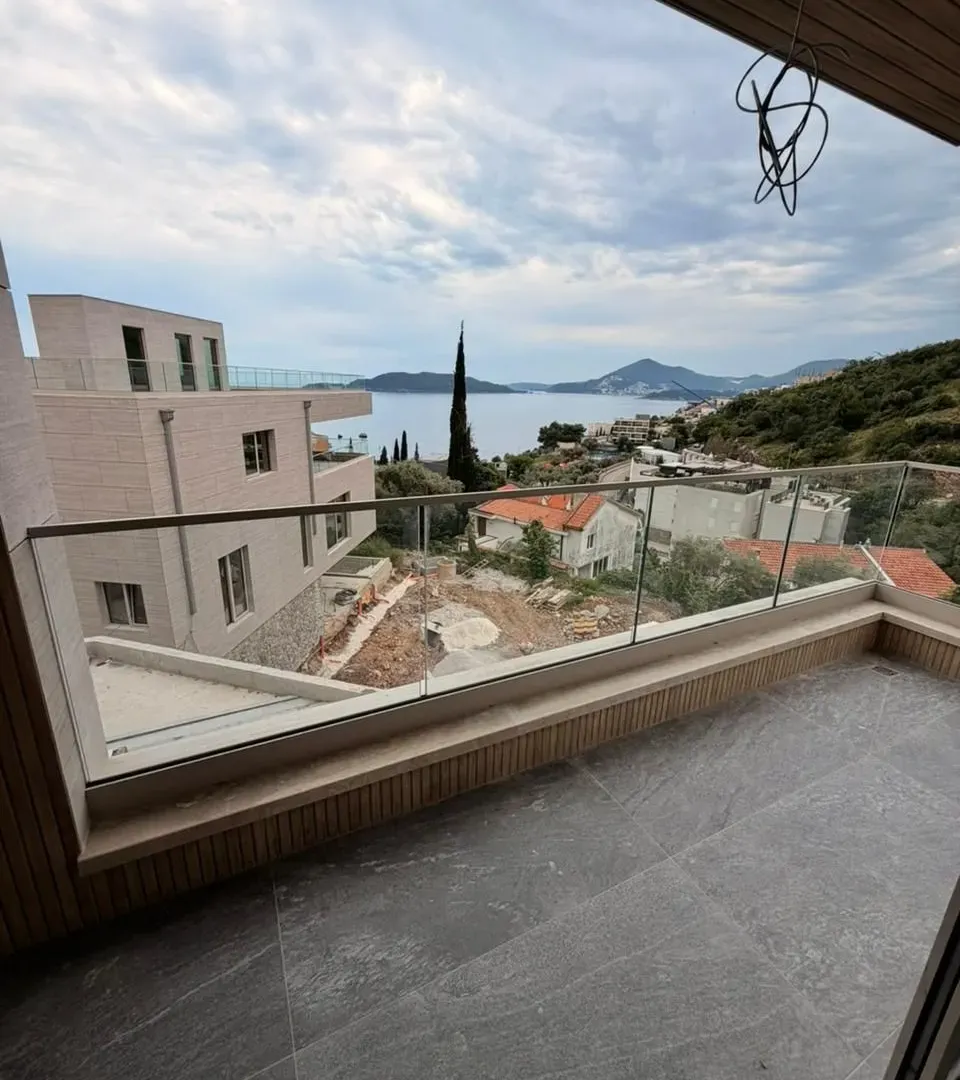 Prodaja, dvosoban stan, 77m², Pržno, Budva