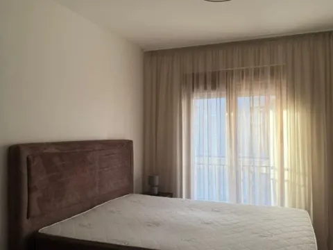 Izdavanje, jednosoban stan, 50m², City Kvart, Podgorica - image 8