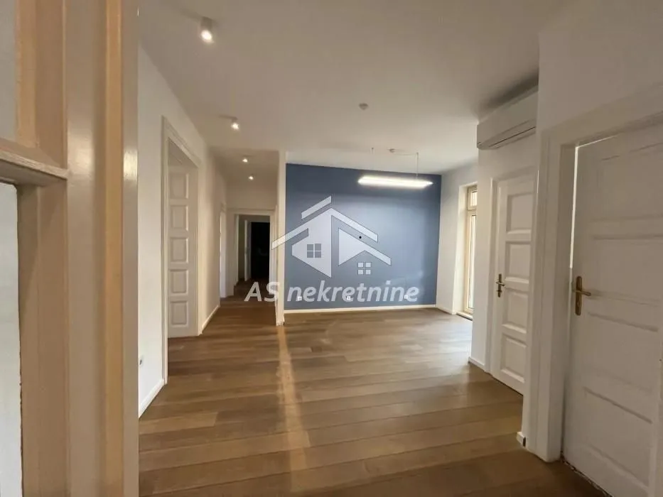 Izdavanje, poslovni prostor, 135m², Tašmajdan, Palilula Sve Podlokacije