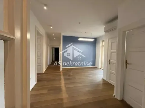 Poslovni prostor in Tašmajdan