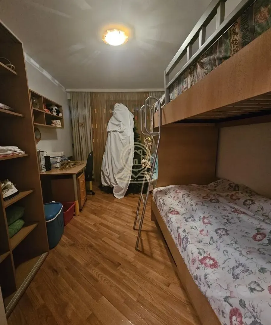 Prodaja, trosoban stan, 130m², Centar, Kragujevac