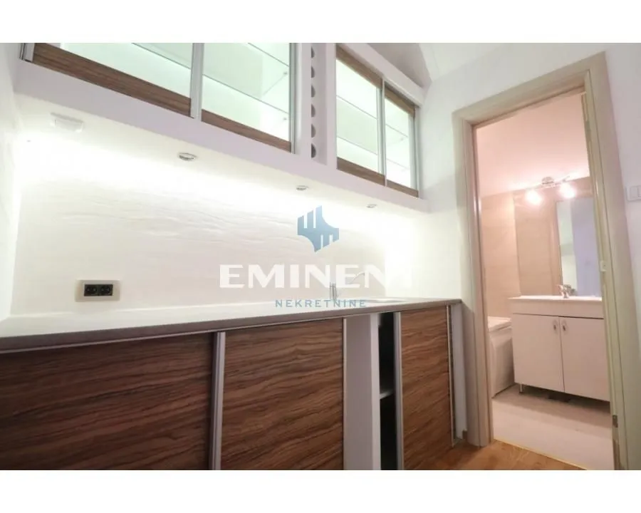 Prodaja, kuća, 300m², Savski Venac, Beograd