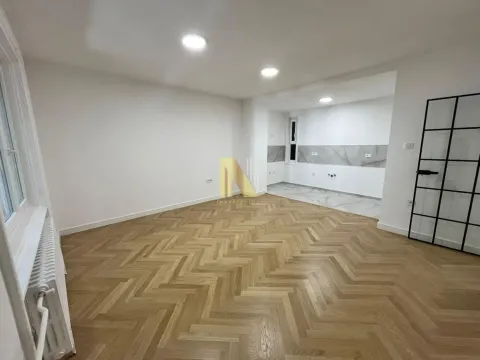 Sale, four bedroom apartment, 112m², Kej, Novi Sad Sve Podlokacije - image 2