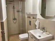 Izdavanje, jednosoban stan, 45m², Budva, Crna Gora - image 16