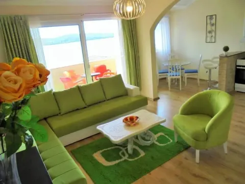 Rent, one bedroom apartment, 55m², Centar, Tivat - image 4