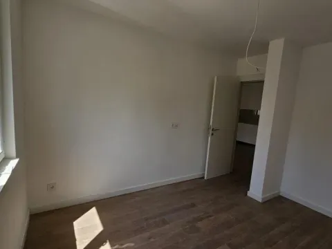Prodaja, četvorosoban stan, 70m², Zemun Gornji Grad, Zemun Sve Podlokacije - image 8