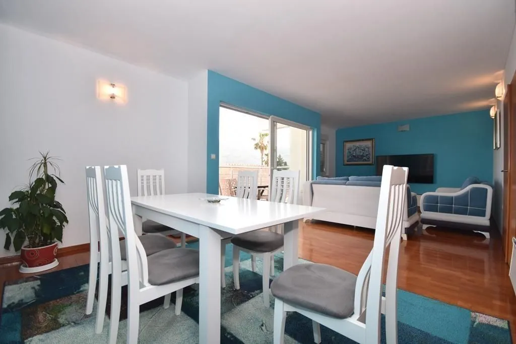 Prodaja, kuća, 285m², Đenovići, Herceg Novi