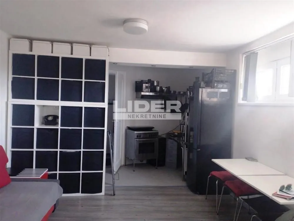 Sale, two bedroom apartment, 43m², Stari Grad, Beograd
