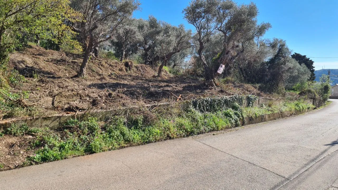 Prodaja, plac, 620m², Bar, Crna Gora