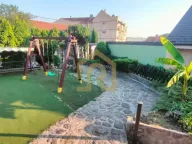 Izdavanje, kuća, 320m², Veljko Vlahović, Voždovac Sve Podlokacije - image 19