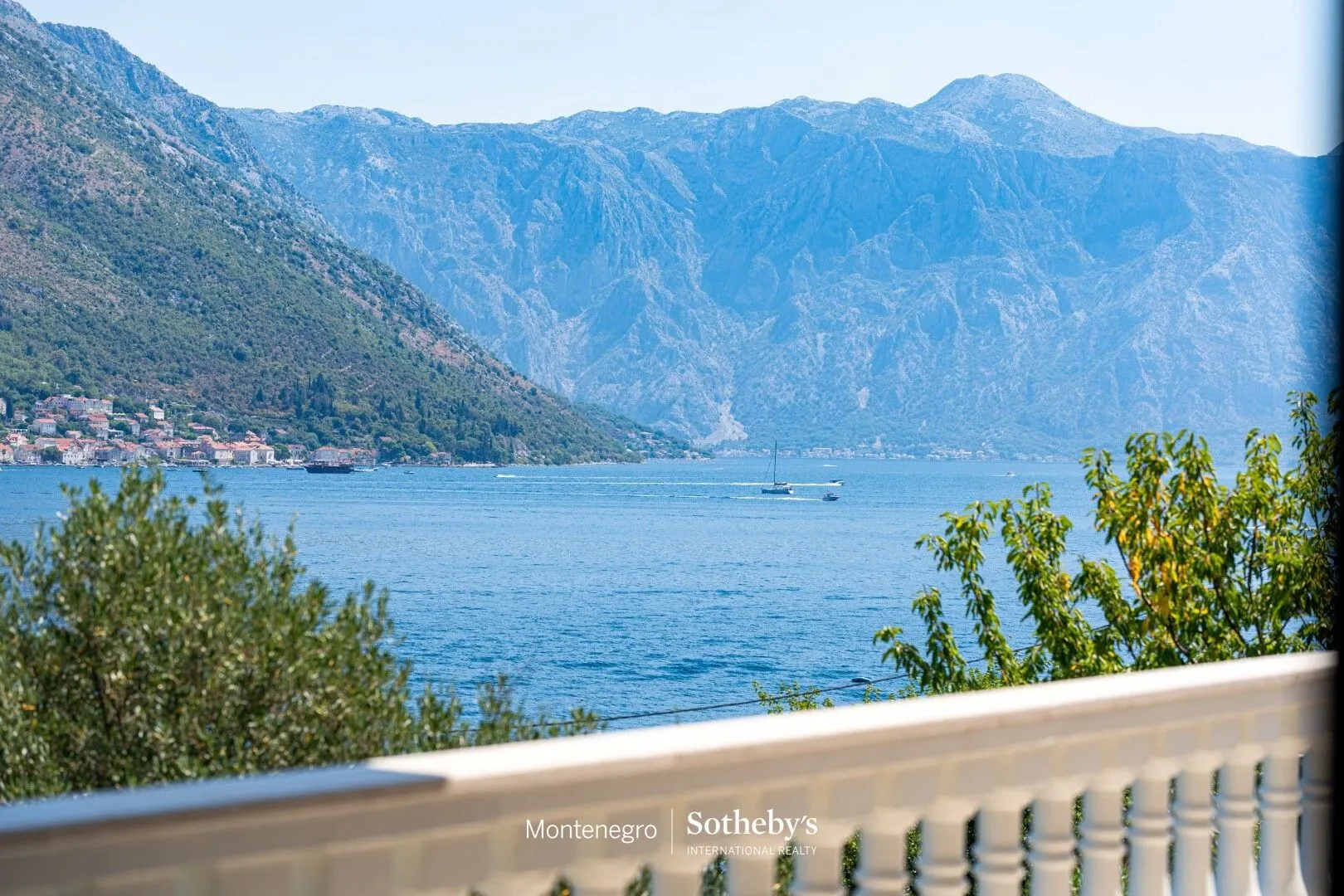 Sale, house, 235m², Kostanjica, Kotor