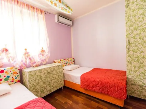 Sale, three bedroom apartment, 90m², Petrovac, Budva - image 10