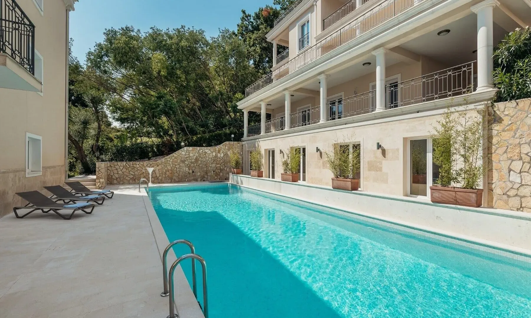 Sale, three bedroom apartment, 158m², Bunovići, Kotor