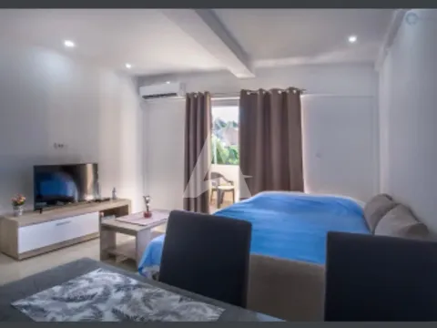 Izdavanje, stan, 35m2, Tivat Izdavanje, stan, 35m2, Tivat