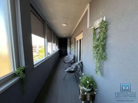 Prodaja, četvorosoban stan, 164m², Centar, Jagodina - image 13