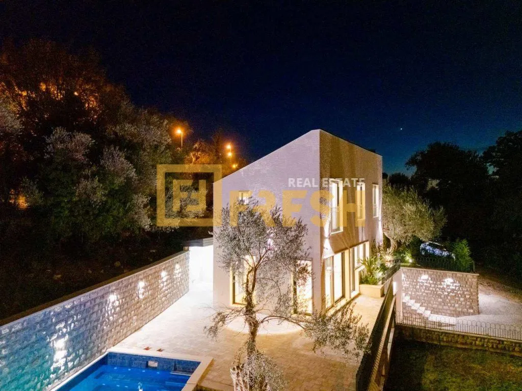 Sale, house, 240m², Budva, Crna Gora