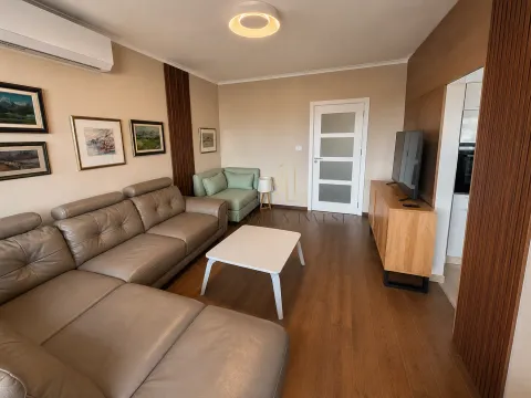 Rent, two bedroom apartment, 75m², Preko Morače, Podgorica - image 2