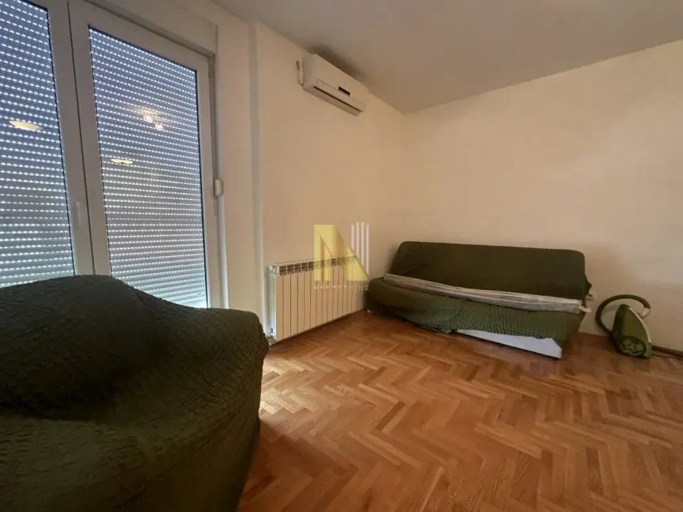 Rent, studio apartment, 28m², Grbavica, Novi Sad Sve Podlokacije