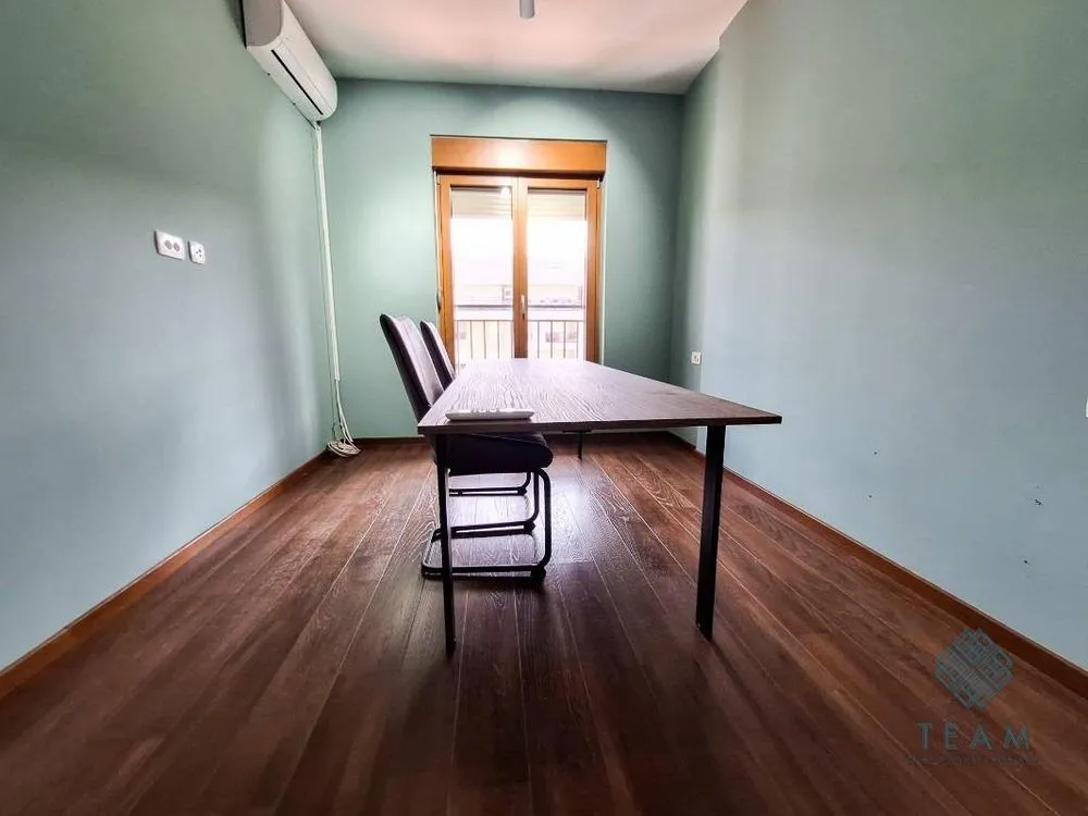 Rent, office space, 50m², Master Kvart, Podgorica