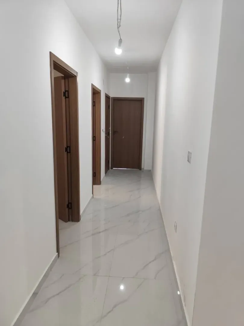 Sale, two bedroom apartment, 79m², Centar, Bar