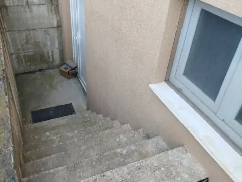 Izdavanje, poslovni prostor, 186m², Gornja Gorica, Podgorica - image 8