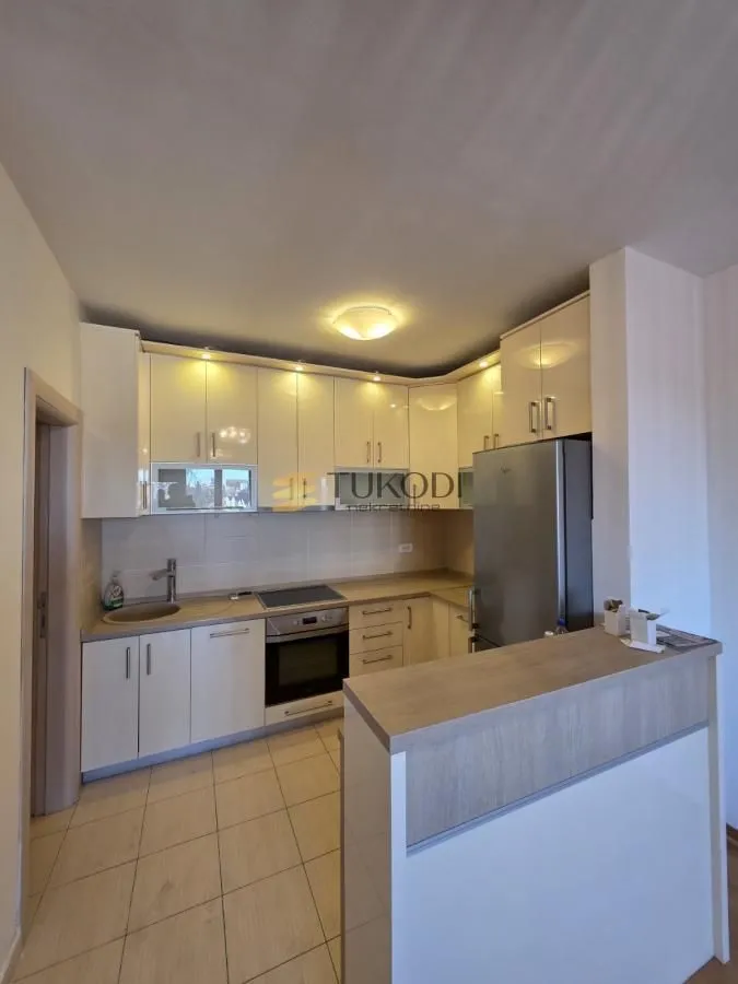 Prodaja, četvorosoban stan, 90m², Adamovićevo Naselje, Novi Sad Sve Podlokacije