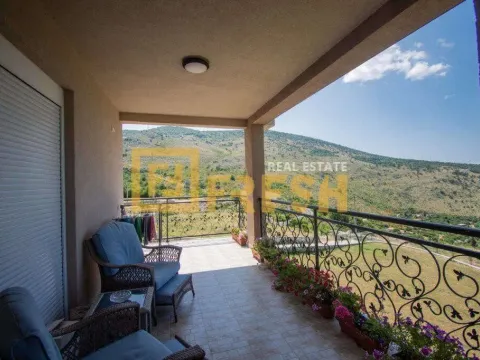 Prodaja, kuća, 220m², Ostalo, Podgorica - image 13