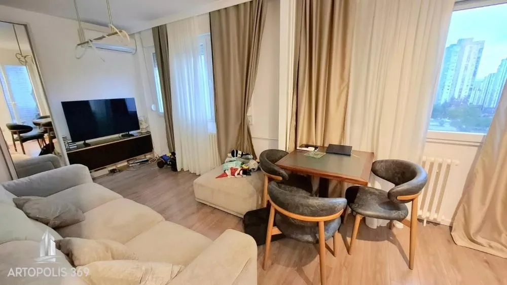 Prodaja, jednosoban stan, 44m², Novi Beograd Blok 61, Novi Beograd Sve Podlokacije