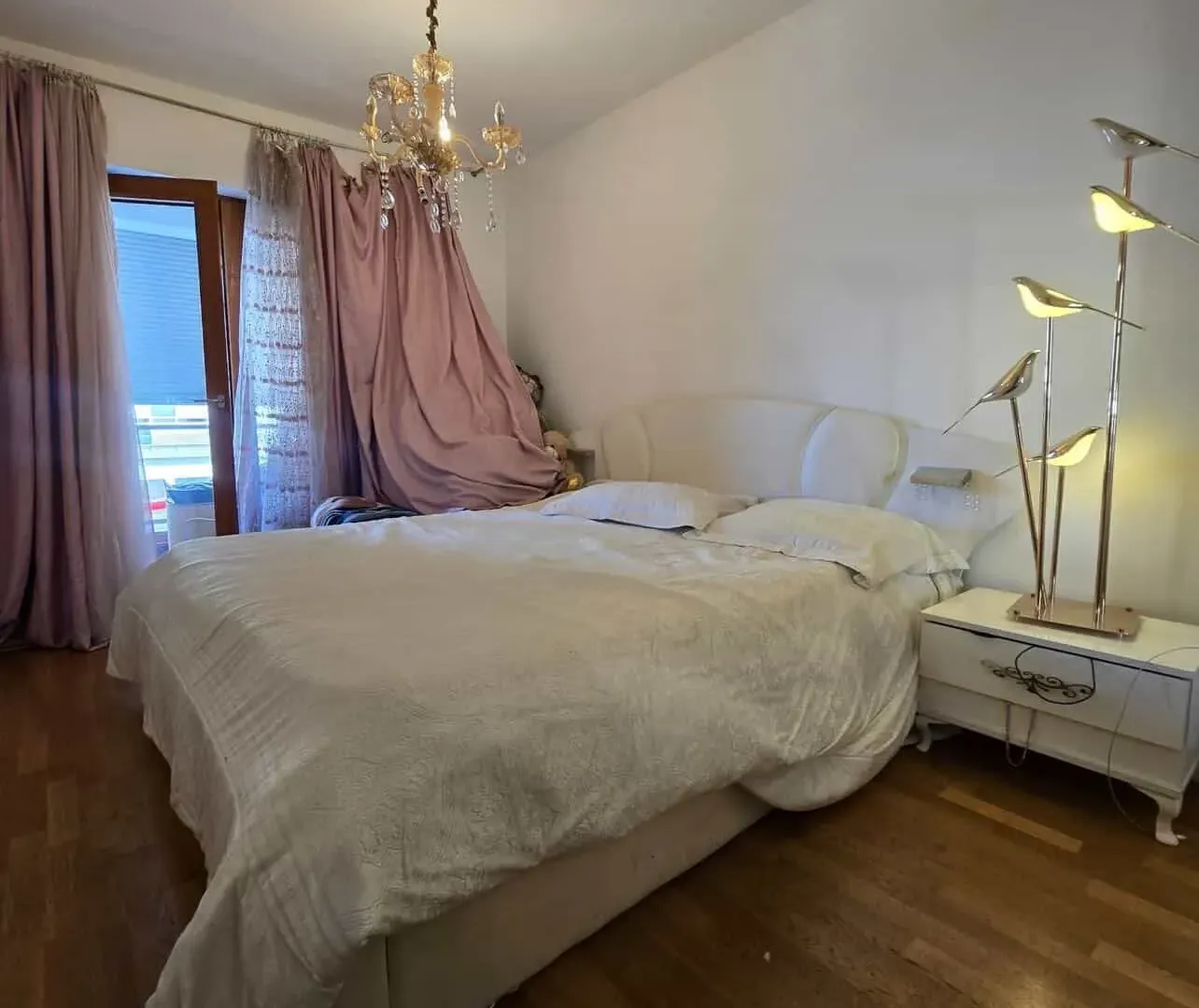 Prodaja, trosoban stan, 130m², Tološka šuma, Podgorica