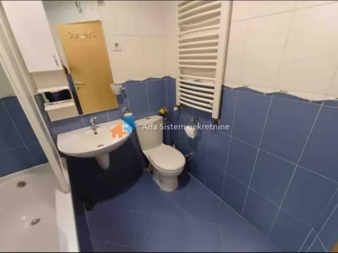 Rent, three bedroom apartment, 80m², Južni Bulevar, Vračar Sve Podlokacije - image 9