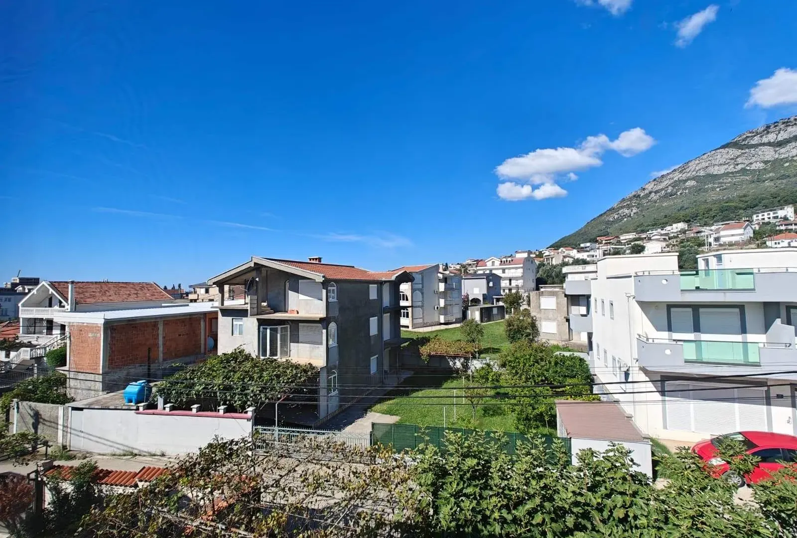 Prodaja, kuća, 370m², Šušanj, Bar