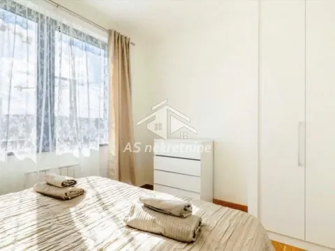 Rent, three bedroom apartment, 86m², Savski Venac, Beograd - image 22