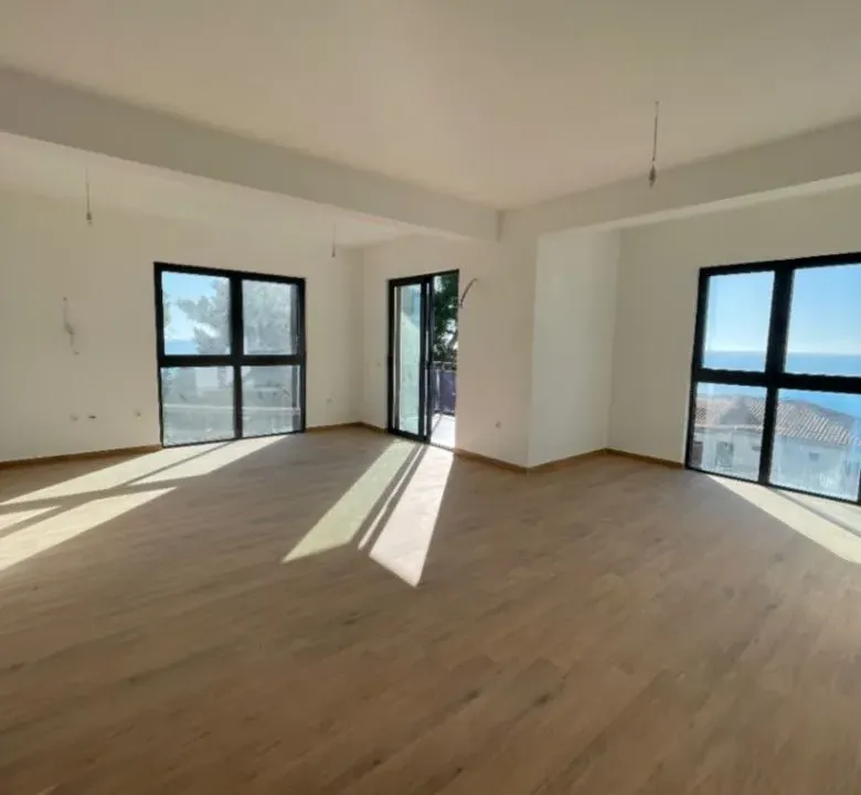 Prodaja, dvosoban stan, 113m², Pinješ, Ulcinj