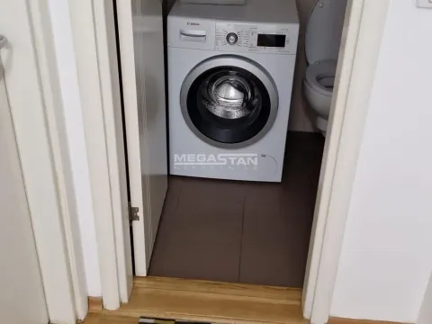 Izdavanje, trosoban stan, 88m², Neimar, Vračar Sve Podlokacije - image 16