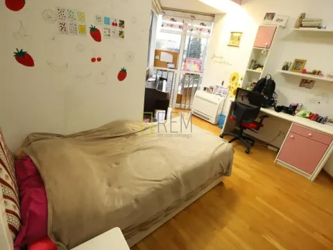 Sale, four bedroom apartment, 136m², Centar, Podgorica - image 10