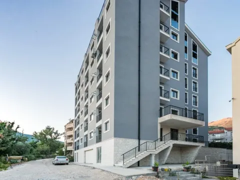 Sale, apartment, 45m², Budva, Crna Gora - image 10