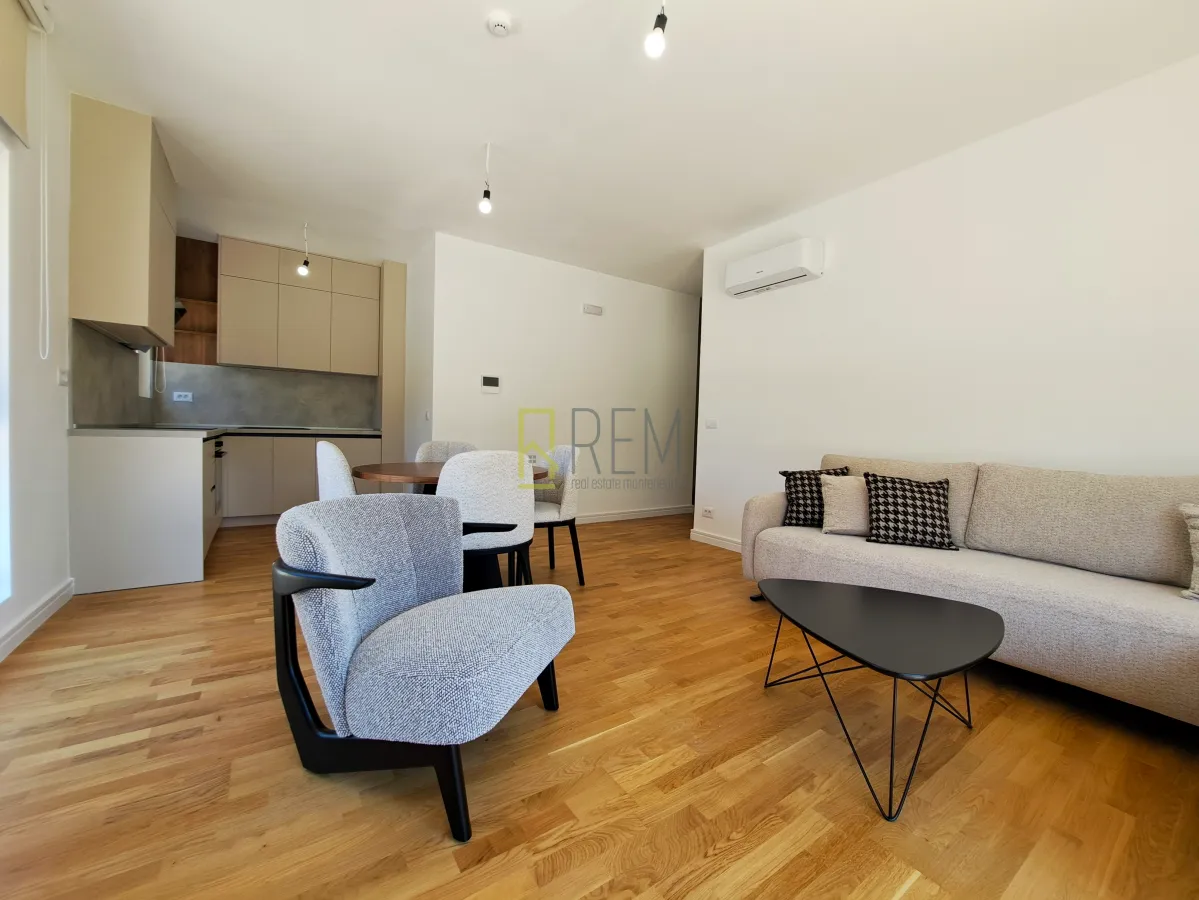 Prodaja, jednosoban stan, 79m², Sutomore, Bar