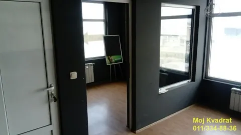 Rent, office space, 216m², Čačak, Srbija - image 18